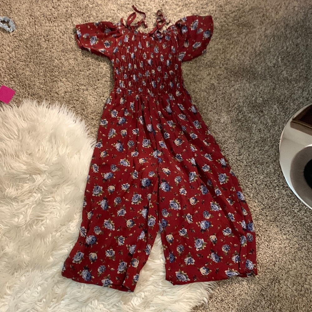 SMUKKE spaghetti bow strap, red with flowers, long romper